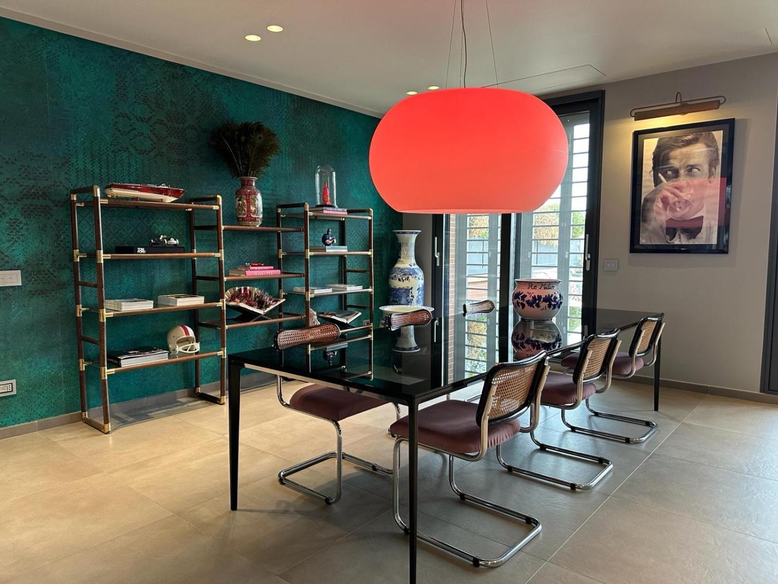 Ms Luxury Mailand